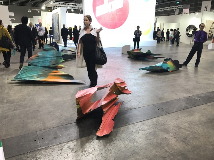 艺聚空间高古轩画廊艺术家Katharina Grosse的个人项目 艺聚空间高古轩画廊艺术家Katharina Grosse的个人项目