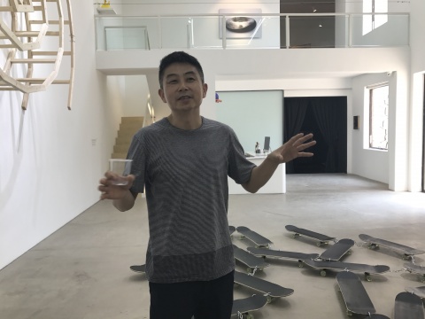 艺术家 周文斗
艺术家 周文斗