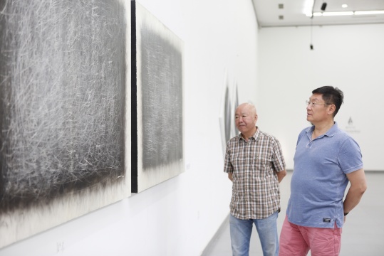 韩行个展德山空间开幕,烟之轻,痕之重 韩行个展德山空间开幕,烟之轻,痕之重