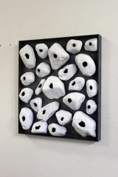 杨心广《无题》 85×75×20cm 铁、玻璃钢、油漆 2014
杨心广《无题》 85×75×20cm 铁、玻璃钢、油漆 2014