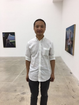 艺术家亓文章
艺术家亓文章