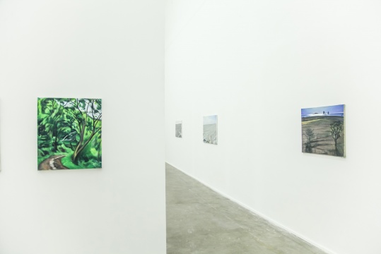 兰空间 郭强个展“银海湾蓝海湾”展览现场
兰空间 郭强个展“银海湾蓝海湾”展览现场