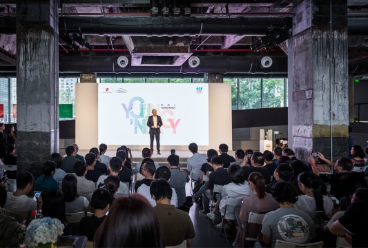 首届“中国青年艺术家年度评选”提名展发布会现场
首届“中国青年艺术家年度评选”提名展发布会现场