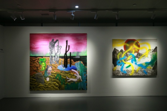 展览现场的丁力作品
展览现场的丁力作品