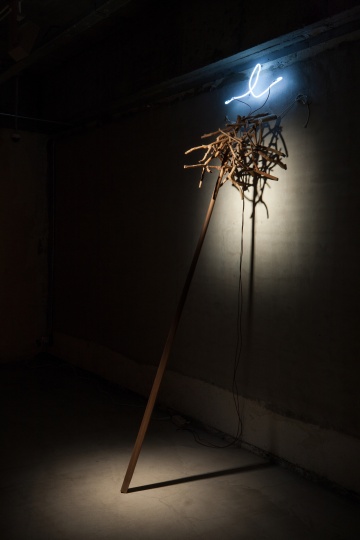 《无题》65x65x40cm、50x25cm 综合材料 2014
《无题》65x65x40cm、50x25cm 综合材料 2014