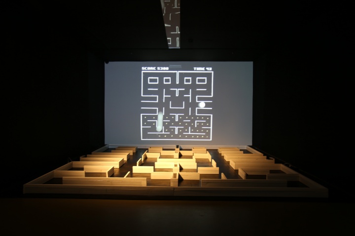 饶广禛作品《PAC-MAN》结合技术与记忆,将当下公众所熟悉的科技设备转为创作工具
饶广禛作品《PAC-MAN》结合技术与记忆,将当下公众所熟悉的科技设备转为创作工具