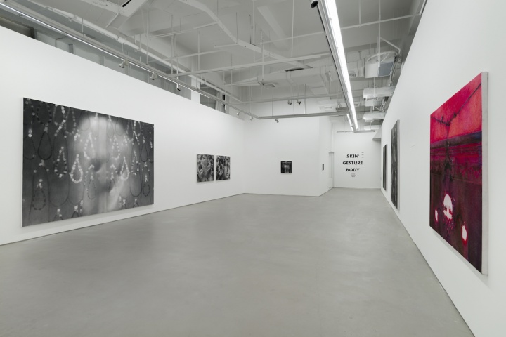 上海西岸东画廊个展“皮肤、手势、身体”展览现场
上海西岸东画廊个展“皮肤、手势、身体”展览现场