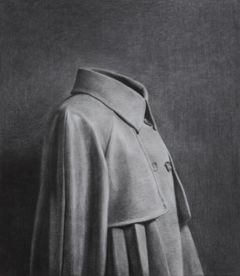 《大衣》86×75cm 碳笔毛毡 2013
《大衣》86×75cm 碳笔毛毡 2013