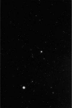 托马斯·鲁夫《星星 14h 18m /-40°》260×188cm 1992
托马斯·鲁夫《星星 14h 18m /-40°》260×188cm 1992