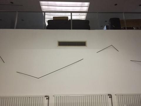 “尬展”如何化解?秦观伟的“样板间”与王礼军的“弱空间” “尬展”如何化解?秦观伟的“样板间”与王礼军的“弱空间”