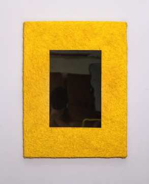 《反制》 60×80cm 纸张、金属 2017
《反制》 60×80cm 纸张、金属 2017
