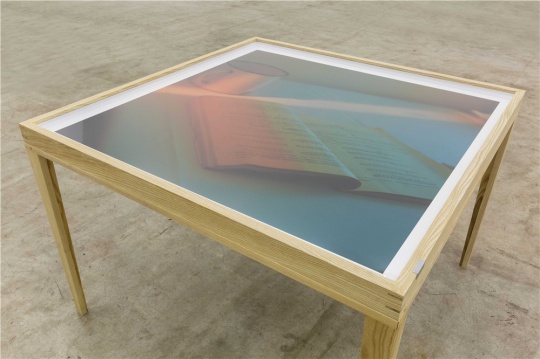 用特殊定做的画框展示的作品
用特殊定做的画框展示的作品