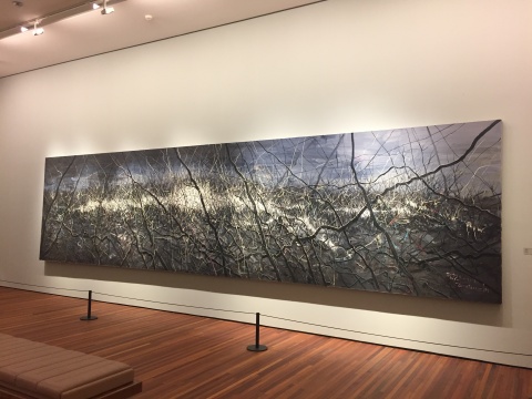 曾梵志 《无题10-03-01》 200×800cm 布面油画 2010
曾梵志 《无题10-03-01》 200×800cm 布面油画 2010