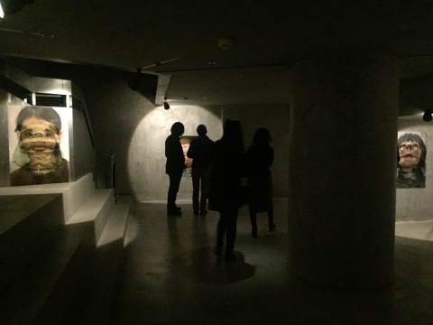 “MAKING / 造” 加里·希尔 《孩童的游戏》多声道音频,合成图片 2008
“MAKING / 造” 加里·希尔 《孩童的游戏》多声道音频,合成图片 2008