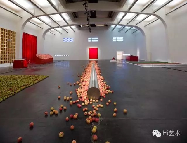 2012
“顾德新:重要的不是肉”
2012
“顾德新:重要的不是肉”