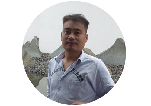 薛珺（艺术家）当代中国艺术没必要再去趟浑水去跨洋摸鱼“后89”还是张颂仁先生的概念。混欧美与混国内美协什么区别，进中国美术馆与蓬皮杜、古根海姆、路德维希一个样吧？干嘛要抢着穿羊皮进洋人公墓呐？喜欢“艺术”这事，平淡点好。有些概念来得太晚，史论家把中国艺术发展的各阶段神圣夸大化了。现代与后现代、当代艺术欧美包括邻居日韩、港台基本是伴随二战、冷战、新秩序成长建构起来的。中国当代艺术来得晚，并且一直在破坏，拷习营建自我外壳，实质并没触及本土精髓文化，这方面没有台湾与香港文化精英操控得精准。现当代美术史里各概念的翻译与研习，无非是欧美与前苏联“冷战”的文化战略产物，有夸大、吹牛、标榜的重大疑问，已远远不适应世界文化新格局需要，当代中国艺术也没必要在去趟浑水去跨洋摸鱼，建构自我文化标准才有意思。又骚又丑的杜尚小便池是古根海姆的圣物，喝茶的中国人为什么要喜欢它呐？研究它呐？