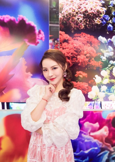 谢依辰 北京天辰时代文化艺术发展有限公司董事长
谢依辰 北京天辰时代文化艺术发展有限公司董事长