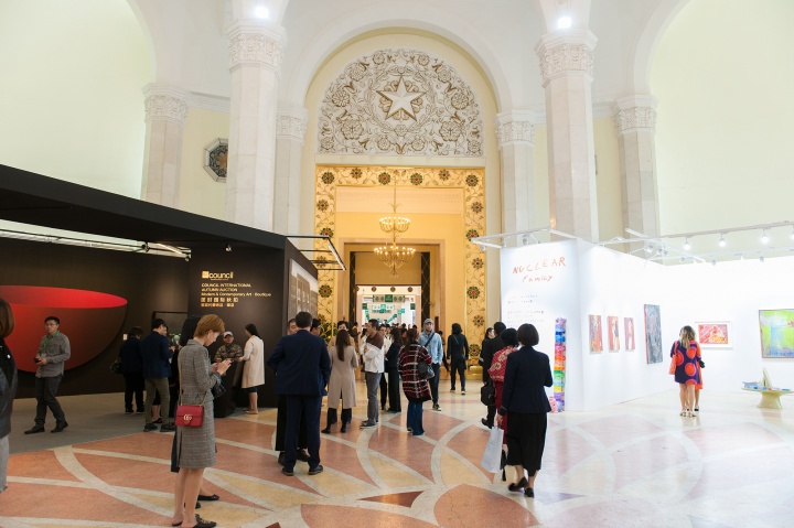 上海展览中心2017ART021展览现场
上海展览中心2017ART021展览现场