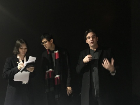2017流明艺术大奖获得者 泰斯·比斯克(Thijs Biersteker)(右一)
2017流明艺术大奖获得者 泰斯·比斯克(Thijs Biersteker)(右一)