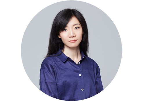 李佳 泰康空间策展人
我将策展作为创造人与人、人与社会相遇平台的方式。作为青年的艺术从业者,需要被鼓励、支持和提供平台,青年策展人实际的需求就是能够帮助他/她迈出第一步的力量。
李佳 泰康空间策展人
我将策展作为创造人与人、人与社会相遇平台的方式。作为青年的艺术从业者,需要被鼓励、支持和提供平台,青年策展人实际的需求就是能够帮助他/她迈出第一步的力量。