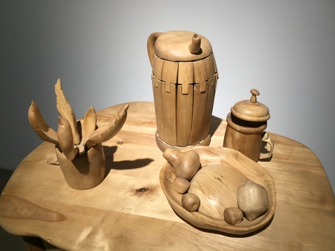 李庆阳 《生命体-静物》 45×55×60cm 桦木 电机等 2013
李庆阳 《生命体-静物》 45×55×60cm 桦木 电机等 2013