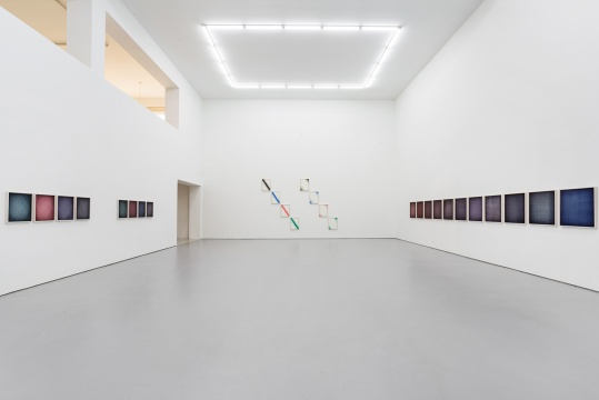 Ignacio Uriarte“空间定义手册”左侧展厅
Ignacio Uriarte“空间定义手册”左侧展厅