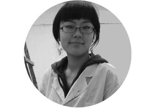 马文婷(b.1983)
2016年马文婷在杨画廊举办了首次个展“引喻体”,她作品的素材大多发生在今天的现实生活之中,自己通过手绘的方式将其叙述出来。这同时也是艺术家创作的一条主线,对自己周遭生活自觉地反省,用艺术家的身份担负起一份社会的责任,并试图传达对现实生活的回响。
马文婷(b.1983)
2016年马文婷在杨画廊举办了首次个展“引喻体”,她作品的素材大多发生在今天的现实生活之中,自己通过手绘的方式将其叙述出来。这同时也是艺术家创作的一条主线,对自己周遭生活自觉地反省,用艺术家的身份担负起一份社会的责任,并试图传达对现实生活的回响。