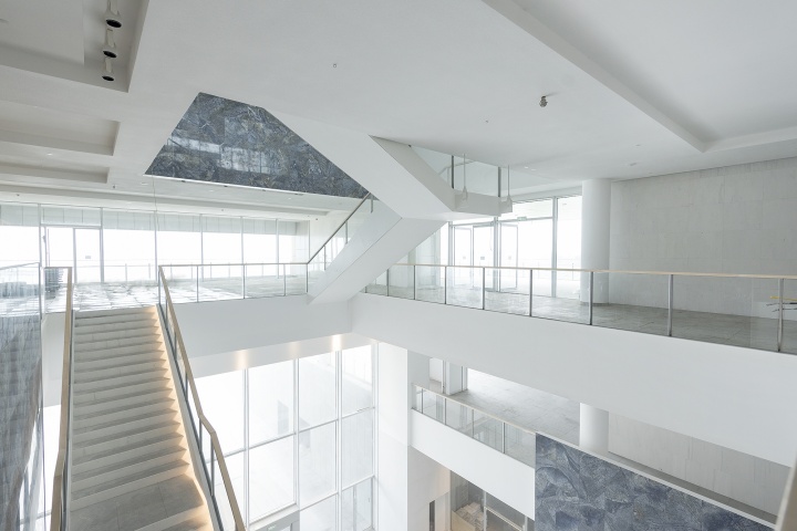 海上世界文化艺术中心是日本建筑大师槇文彦担纲设计的首件中国力作
海上世界文化艺术中心是日本建筑大师槇文彦担纲设计的首件中国力作