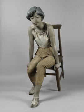 LOT 2088 展望《坐着的女孩》130×110×49cm 着色铜雕 3/8 1990

估价：180-280万

当代艺术夜场
