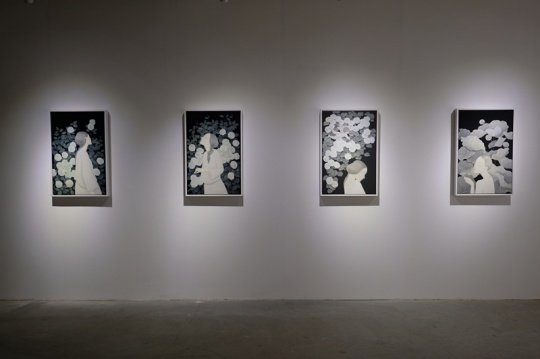 展览现场展出的郑驰系列作品
展览现场展出的郑驰系列作品