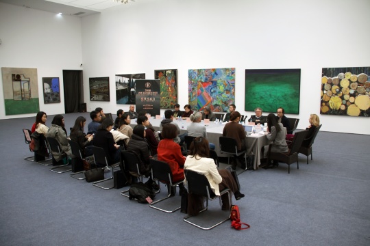 约翰·莫尔绘画奖中国区第五届评选媒体见面会现场
约翰·莫尔绘画奖中国区第五届评选媒体见面会现场