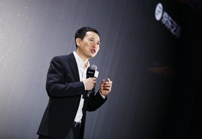 京东集团副总裁、京东商城时尚生活事业群居家生活事业部总裁辛利军致辞
京东集团副总裁、京东商城时尚生活事业群居家生活事业部总裁辛利军致辞