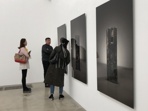 一层右侧陈浩洋作品
一层右侧陈浩洋作品