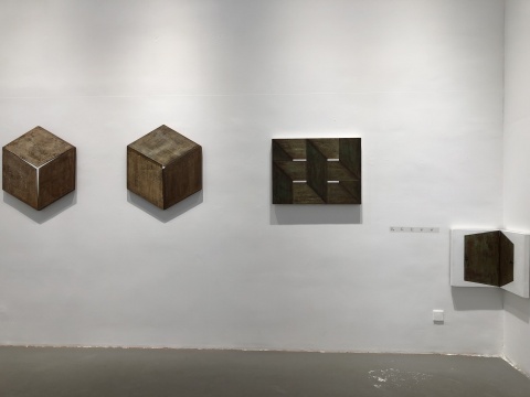 付帅作品 平面的立体呈现
付帅作品 平面的立体呈现