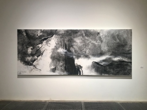 王公懿《梅里雪山》146 x 362 cm  生宣、综合媒材 2018
