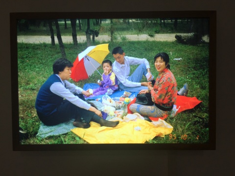 高宇 《草地上的午餐1995》 60×40cm UV软膜喷绘、不锈钢灯箱 2018