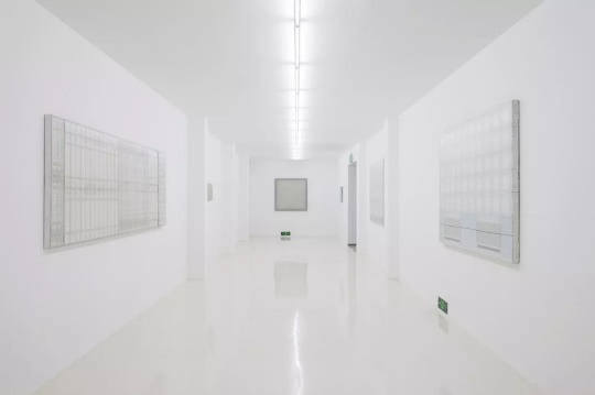 “蜂巢·生成 第三十一回 祁奋骏:理性的尺度”展览现场
“蜂巢·生成 第三十一回 祁奋骏:理性的尺度”展览现场