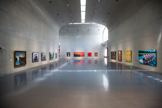 龙美术馆西岸馆“转折点——中国当代艺术四十年”展览现场 龙美术馆西岸馆“转折点——中国当代艺术四十年”展览现场