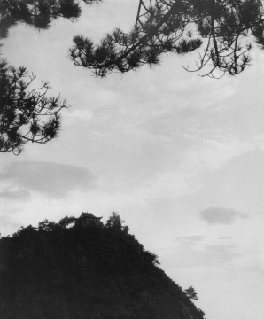 最著名的庐山摄影《庐山仙人洞》（1961，李进摄）
