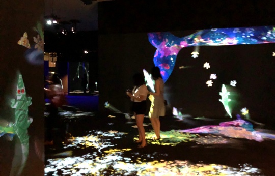 央·美术馆携手teamLab 在繁华商区“筑建”沉浸式的“未来游乐园” 央·美术馆携手teamLab 在繁华商区“筑建”沉浸式的“未来游乐园”