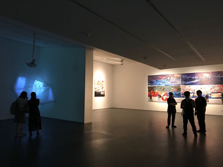 “去颤”双个展现场
“去颤”双个展现场