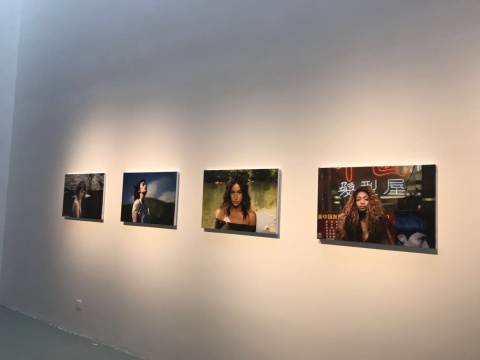 伊格尔·奥泽里个展现场
伊格尔·奥泽里个展现场