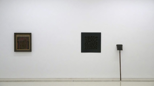 德国艺术家卡尔·弗雷德·达门作品（左）及王光旭作品（右）
