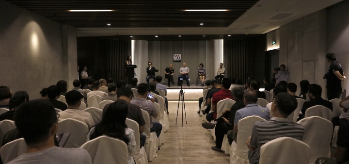 他们身居六线城市,却在国境线上的鸭绿江美术馆呈现了一场超乎想象的展览 他们身居六线城市,却在国境线上的鸭绿江美术馆呈现了一场超乎想象的展览
