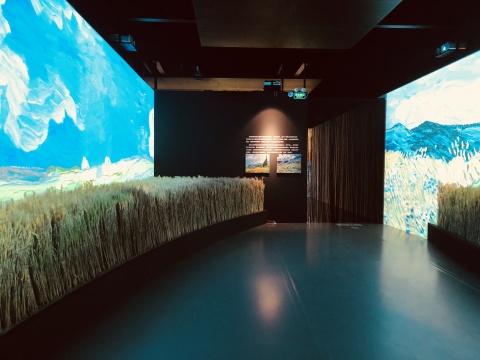 “你,我的缪斯”光影艺术展 邂逅西方经典作品中的美丽光景 “你,我的缪斯”光影艺术展 邂逅西方经典作品中的美丽光景