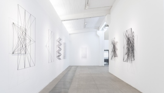 张周捷白盒子艺术馆个展“有点关系” 从一“点”延伸出的无数种可能 张周捷白盒子艺术馆个展“有点关系” 从一“点”延伸出的无数种可能