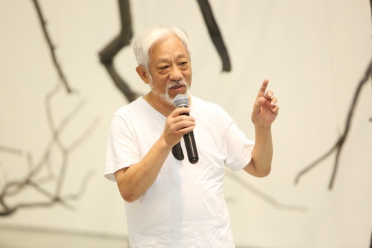 著名的评论家、策展人 栗宪庭先生
著名的评论家、策展人 栗宪庭先生