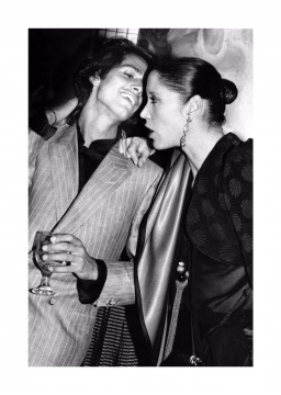 罗斯·哈特曼(Rose Hartman)纪录的Studio 54影像作品
罗斯·哈特曼(Rose Hartman)纪录的Studio 54影像作品