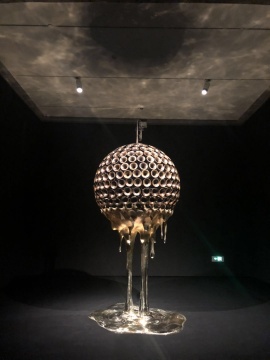 《小号研究3》铜 179x334cm 2018
《小号研究3》铜 179x334cm 2018