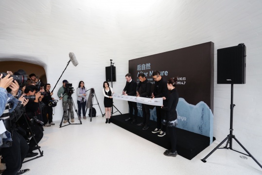 UCCA沙丘美术馆首展“后自然开幕现场”
UCCA沙丘美术馆首展“后自然开幕现场”